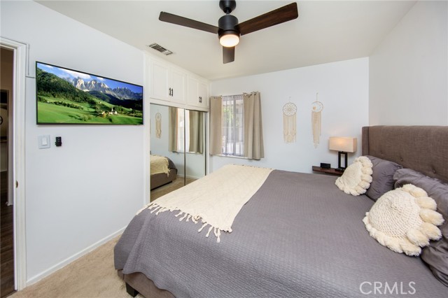 7838 Hazeltine Avenue, Panorama City CA: https://media.crmls.org/medias/af9c1f5e-369d-4b37-a238-67340ca45caf.jpg