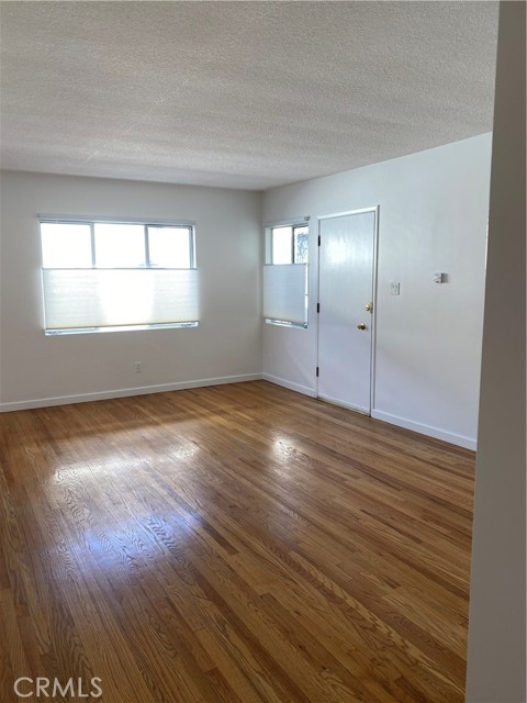 Detail Gallery Image 25 of 25 For 2332 20th St, Santa Monica,  CA 90405 - – Beds | – Baths