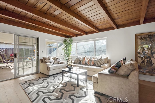369 Lang Avenue, La Puente CA: https://media.crmls.org/medias/af9d73b1-3495-4162-8fd6-157be856acc7.jpg