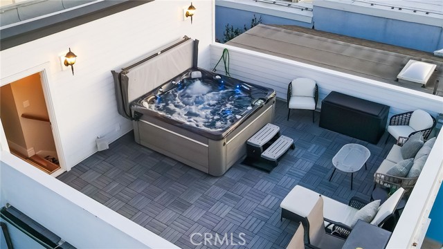 Detail Gallery Image 37 of 38 For 309 21st, Huntington Beach,  CA 92648 - 4 Beds | 3/1 Baths