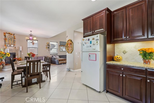 Detail Gallery Image 12 of 43 For 207 Campus Way, Lake Elsinore,  CA 92530 - 4 Beds | 3 Baths