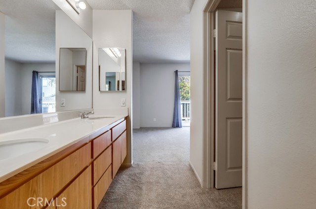 12874 Sycamore Village Drive, Norwalk CA: https://media.crmls.org/medias/af9eb6bc-307d-49d9-b973-99ac3934751c.jpg