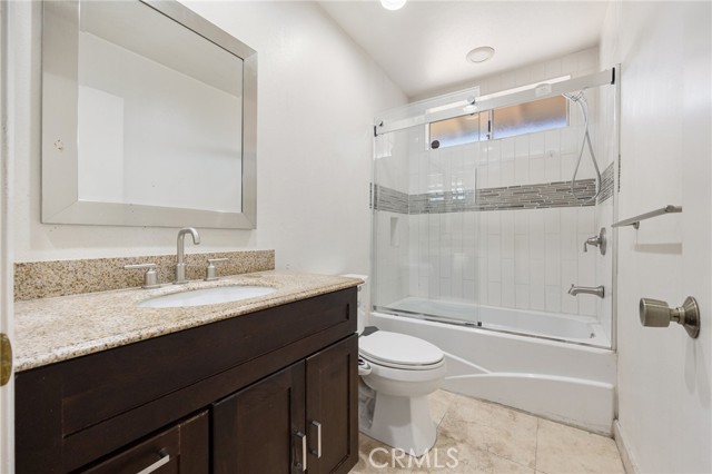 Image 14 of 43 For 43349 Martini Court B