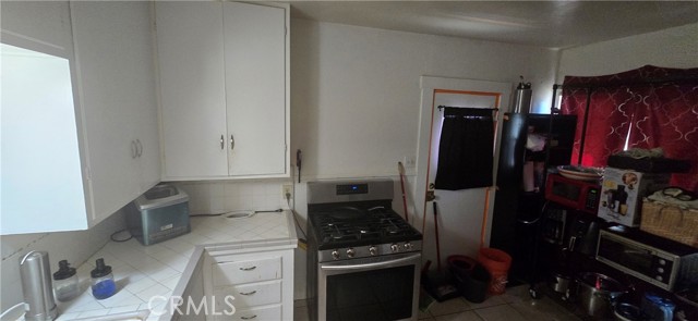 Detail Gallery Image 17 of 23 For 955 W Hays, Banning,  CA 92220 - 4 Beds | 3/1 Baths