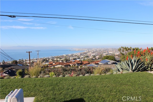 Detail Gallery Image 8 of 26 For 161 via Pasqual, Redondo Beach,  CA 90277 - 3 Beds | 2 Baths