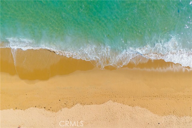 1585 Miramar Drive, Newport Beach CA: https://media.crmls.org/medias/af9fd122-2ff9-4eff-a534-6de29e3cbc13.jpg
