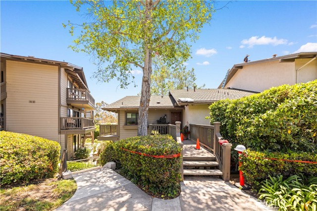 11 Palos, Irvine CA: https://media.crmls.org/medias/afa079b5-0d75-4724-bbe2-aba9b331b4cf.jpg