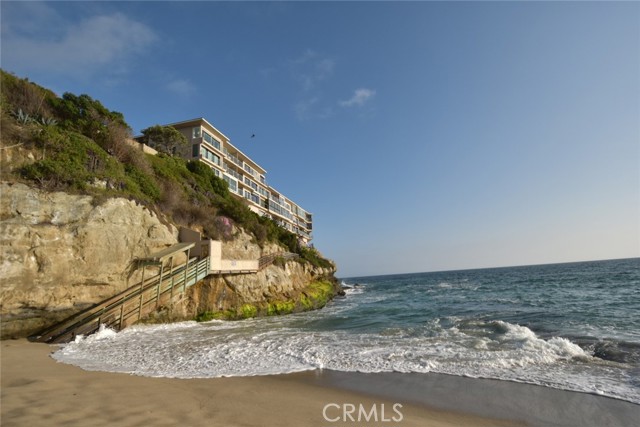 Private access to West beach from Table Rock complex