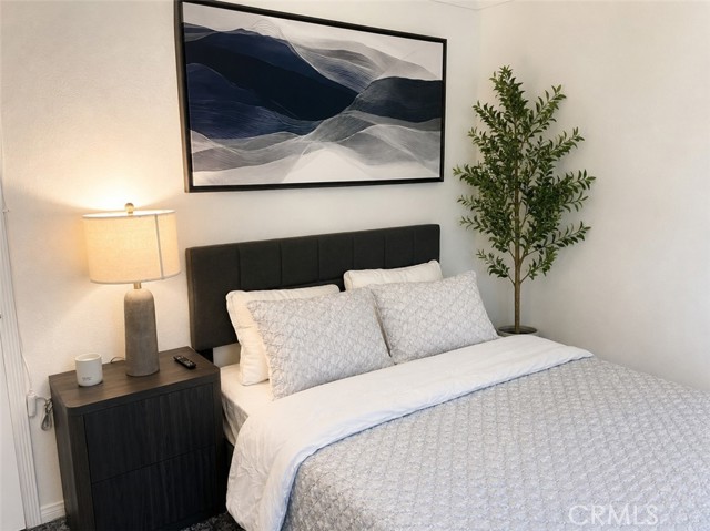 18652 Bellorita Street photo 7