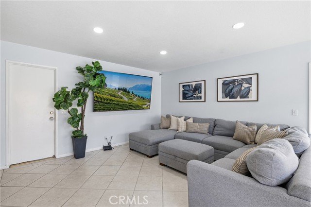 Image 18 of 60 For 4395 Avenida Carmel