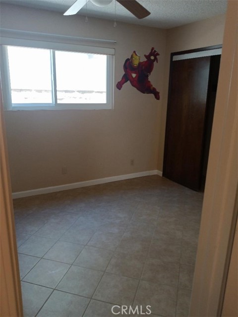 26930 Lakeview Drive, Helendale CA: https://media.crmls.org/medias/afa1818d-5f0e-46d1-8ee4-05103037e4e0.jpg