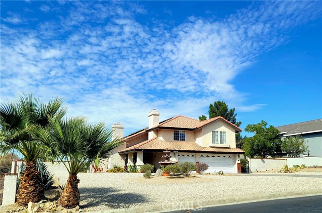 Detail Gallery Image 1 of 35 For 16334 Ridge View Dr, Apple Valley,  CA 92307 - 4 Beds | 2/1 Baths