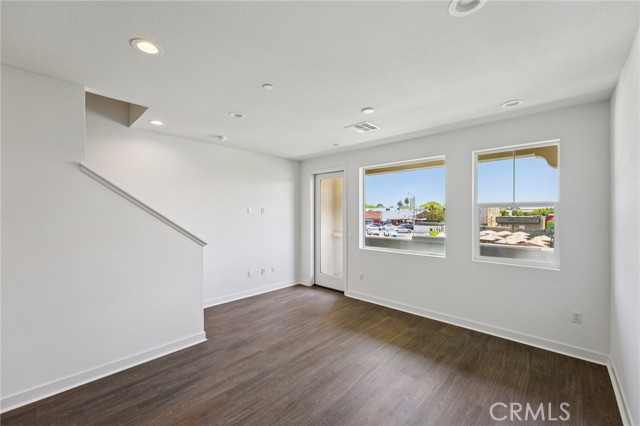 Detail Gallery Image 22 of 37 For 119 N First Ave, Upland,  CA 91786 - 3 Beds | 3/1 Baths