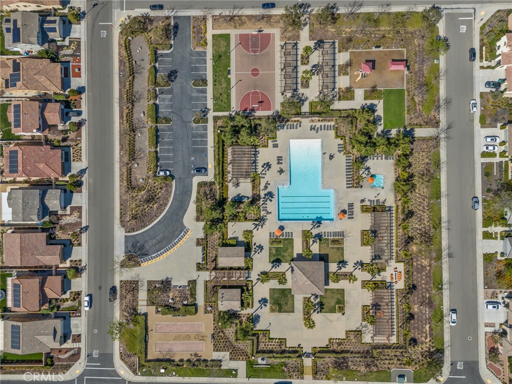 https://media.crmls.org/medias/afa3a671-4527-469d-b54b-ce42c3ec9039.jpg?preset=X-Large