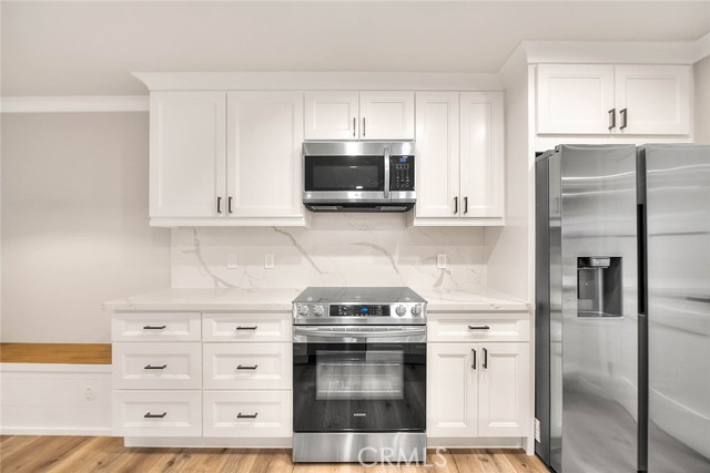 Detail Gallery Image 7 of 57 For 2040 Las Colinas Cir #104,  Corona,  CA 92879 - 2 Beds | 2 Baths