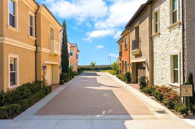 Detail Gallery Image 63 of 75 For 117 Petunia, Irvine,  CA 92618 - 4 Beds | 4 Baths