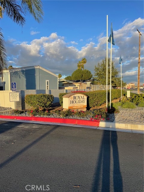 Front Image Thumbnail for CRIV26038985