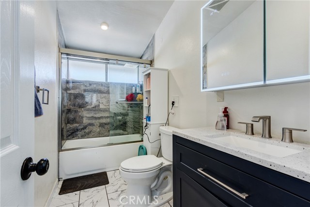 Detail Gallery Image 10 of 18 For 275 Celia, Pomona,  CA 91768 - 4 Beds | 2 Baths