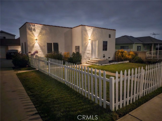 14730 Firmona Avenue, Lawndale CA: https://media.crmls.org/medias/afa53b1b-4ef5-4f84-88bc-b66557cd418d.jpg