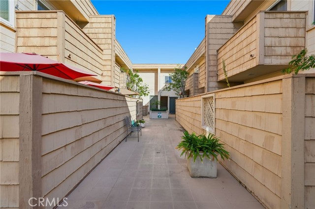 Detail Gallery Image 3 of 28 For 9900 Jordan Ave #62,  Chatsworth,  CA 91311 - 2 Beds | 2 Baths