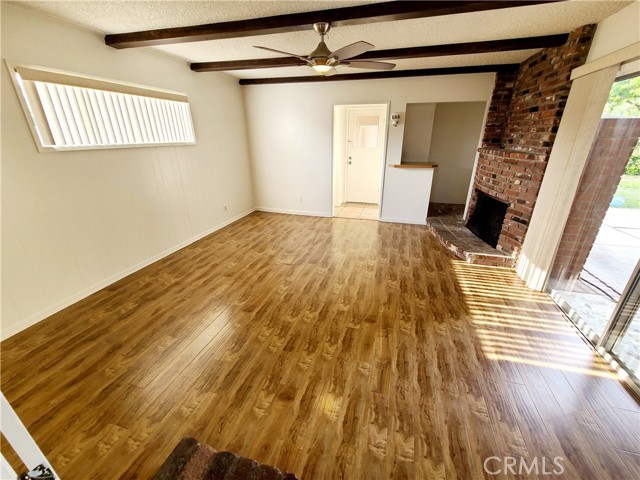 1463 Strawberry Hill Road, Thousand Oaks CA: https://media.crmls.org/medias/afa570b5-c281-4e3e-8e49-9ae229352ab5.jpg