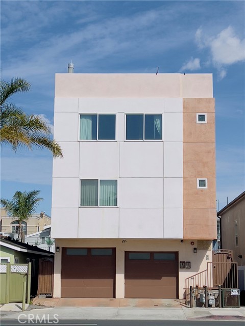 Detail Gallery Image 19 of 19 For 16754 Pacific Coast Hwy #B,  Sunset Beach,  CA 90742 - 3 Beds | 3 Baths