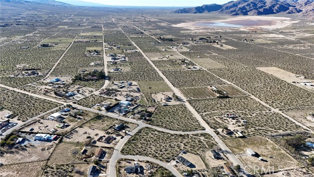 Detail Gallery Image 8 of 11 For 723 Clark Rd, Lucerne Valley,  CA 92356 - – Beds | – Baths