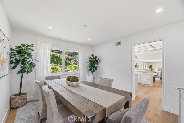 Detail Gallery Image 5 of 24 For 27011 Silver Moon Ln, Rancho Palos Verdes,  CA 90275 - 4 Beds | 3 Baths