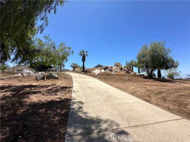 Detail Gallery Image 3 of 31 For 19261 Santa Rosa Mine Rd, Perris,  CA 92570 - 4 Beds | 3 Baths