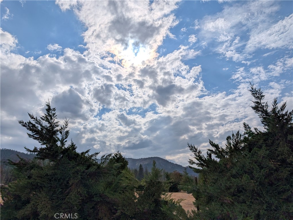 https://media.crmls.org/medias/afa99e84-4fc7-4943-9ca0-58e2fdf6fc8f.jpg?preset=X-Large