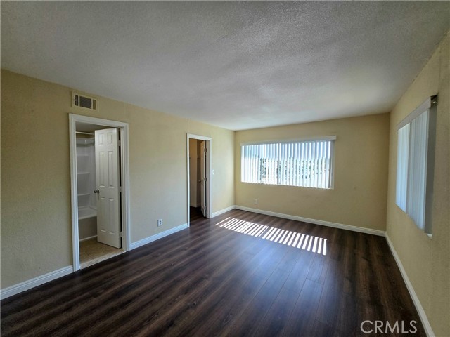 Detail Gallery Image 14 of 17 For 308 N Camellia Ave #B,  Ontario,  CA 91762 - 2 Beds | 1/1 Baths