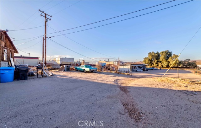 Detail Gallery Image 6 of 15 For 2471 W Main St, Barstow,  CA 92311 - 4 Beds | 2 Baths