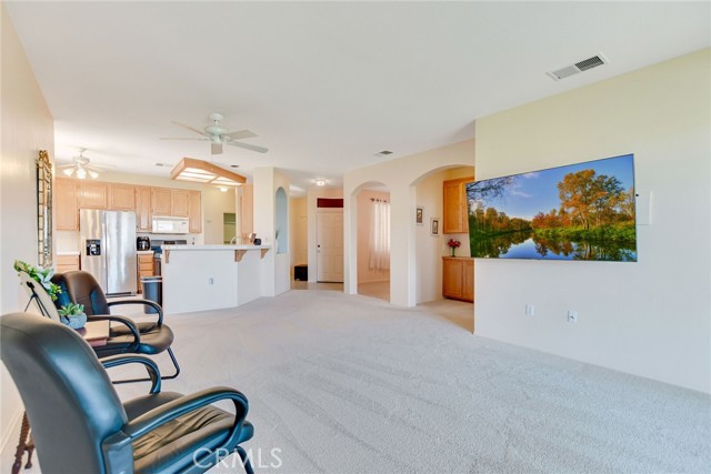 11096 Sandy Lane, Apple Valley CA: https://media.crmls.org/medias/afaaa5bf-0409-4521-bafb-256bc830a708.jpg