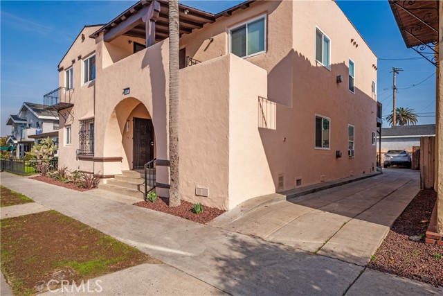 1408 Rose Avenue, Long Beach, California 90813, ,Multi-Family,For Sale,Rose,PW24010083
