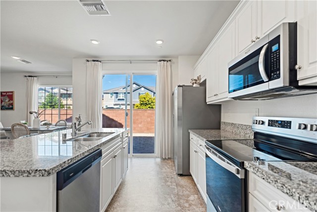 Detail Gallery Image 16 of 54 For 15939 Tanzinite, Chino,  CA 91708 - 3 Beds | 2/1 Baths