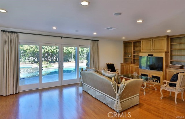 24944 JIM BRIDGER Road, Hidden Hills CA: https://media.crmls.org/medias/afae147f-fdf1-4171-83a6-7b2ab02d6b39.jpg