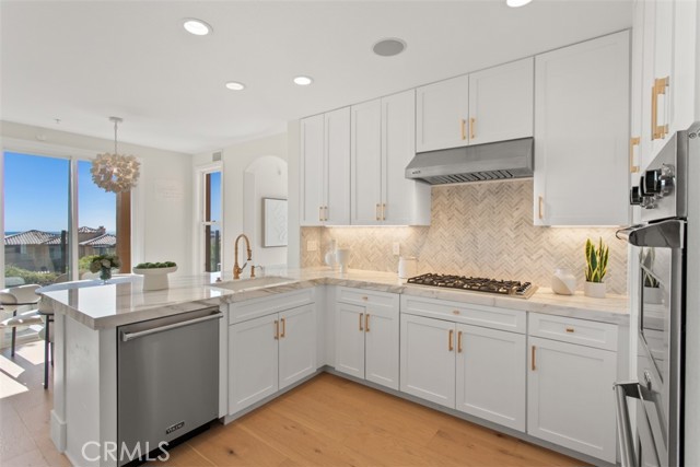 7 Suprema Drive, Newport Coast CA: https://media.crmls.org/medias/afaf034b-2c9b-4945-a1f5-0d33901fcbe2.jpg