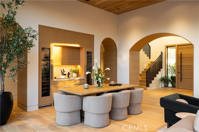 Detail Gallery Image 16 of 48 For 2100 Windward Ln, Newport Beach,  CA 92660 - 5 Beds | 5/3 Baths