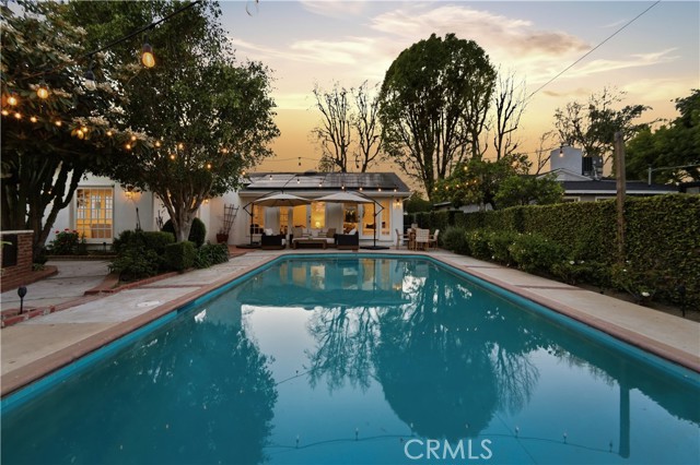 Detail Gallery Image 21 of 35 For 5232 Woodman Ave, Sherman Oaks,  CA 91401 - 3 Beds | 2 Baths