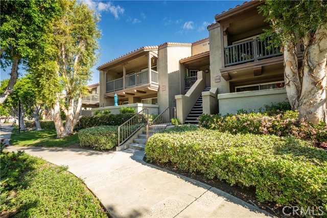 Detail Gallery Image 2 of 58 For 2800 Keller Dr #243,  Tustin,  CA 92782 - 1 Beds | 1 Baths