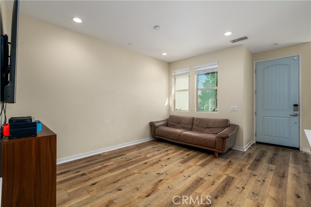 4271 Horvath Street, Corona CA: https://media.crmls.org/medias/afb0f736-3610-47d6-97f1-2c0a20b152c4.jpg