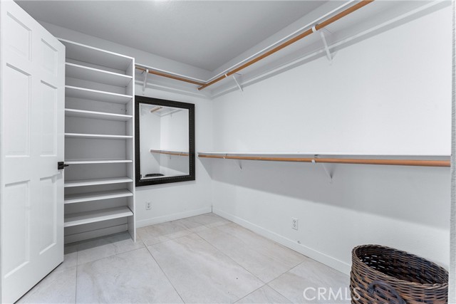 1045 E Deepak Road, Palm Springs CA: https://media.crmls.org/medias/afb109a5-f8b3-4631-a0d6-281b95742eba.jpg