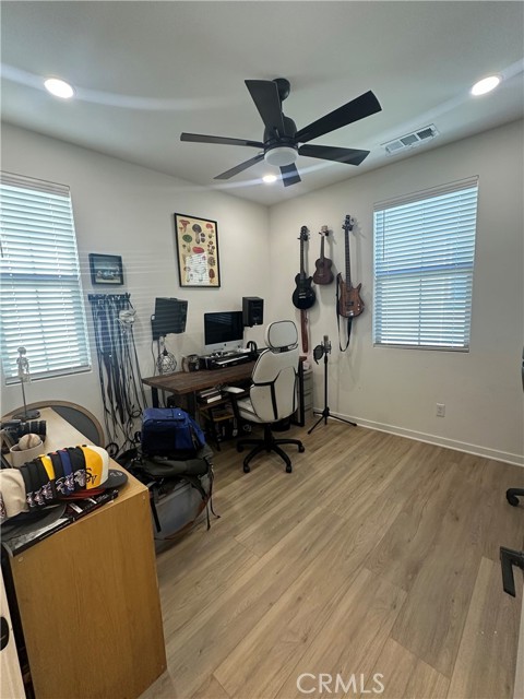 Detail Gallery Image 12 of 20 For 16064 Jamie Ln #3,  Fontana,  CA 92336 - 4 Beds | 3 Baths