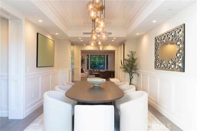 Detail Gallery Image 31 of 59 For 2520 La Condesa Dr, Los Angeles,  CA 90049 - 5 Beds | 6 Baths