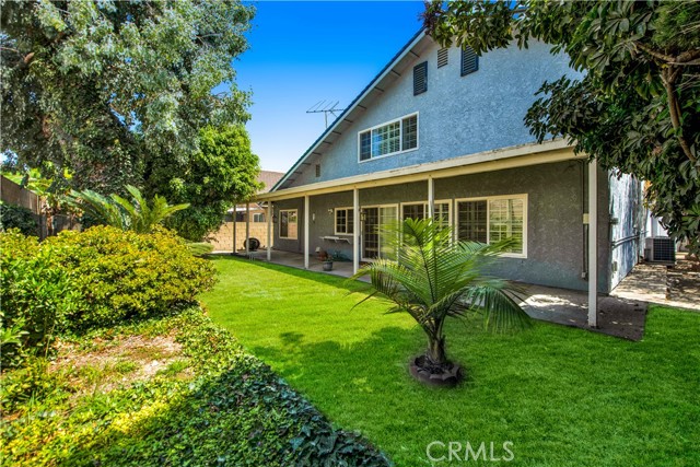 17455 Winemast Street, Fountain Valley CA: https://media.crmls.org/medias/afb2cebc-72d5-4feb-ad61-7a39785c3926.jpg