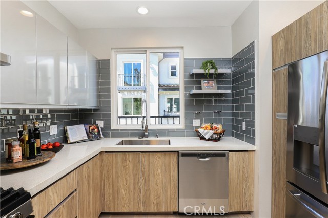1 Sahalee Way, Phillips Ranch CA: https://media.crmls.org/medias/afb2ede7-1c71-4f4a-979b-cb344acf9de0.jpg