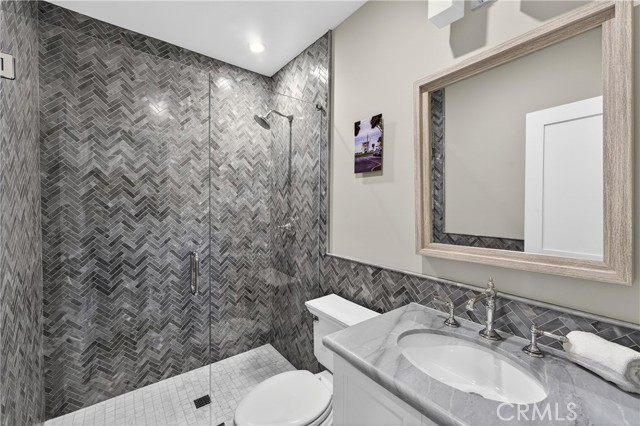 Detail Gallery Image 44 of 74 For 405 Blumont St, Laguna Beach,  CA 92651 - 5 Beds | 6/1 Baths