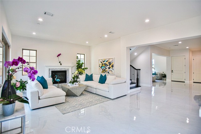 Detail Gallery Image 20 of 63 For 17413 Siena, Fountain Valley,  CA 92708 - 4 Beds | 4 Baths