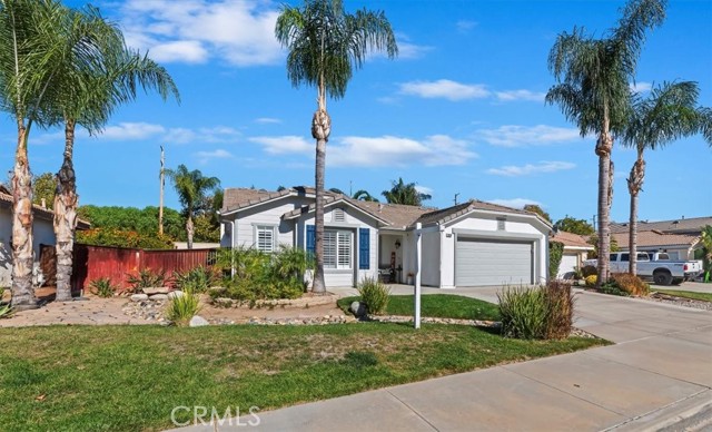 Detail Gallery Image 3 of 40 For 21834 Heliotrope Ln, Wildomar,  CA 92595 - 4 Beds | 3 Baths