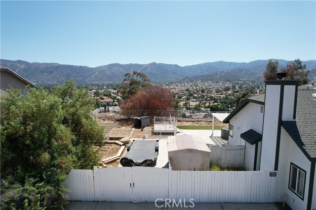 Detail Gallery Image 8 of 29 For 16495 Stevens Ave, Lake Elsinore,  CA 92530 - 3 Beds | 2/1 Baths